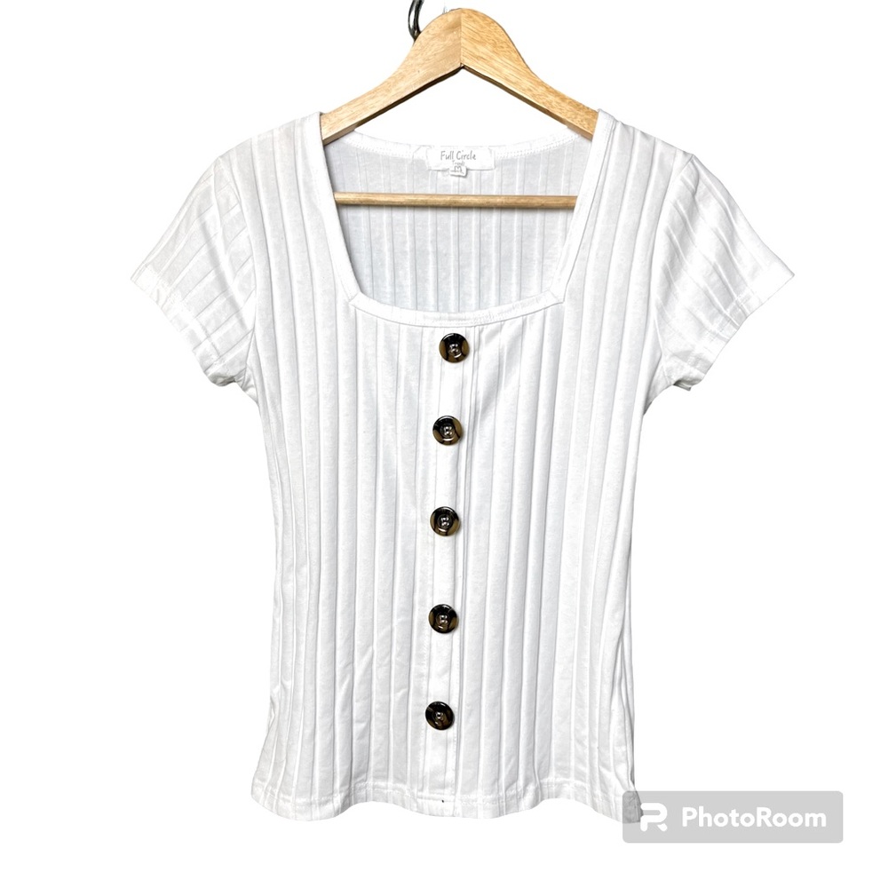 Full Circle Trends Womens Medium Top Buttons White